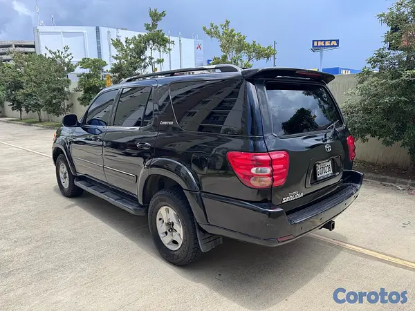 jeepetas y camionetas - Toyota Sequoia 2001 4