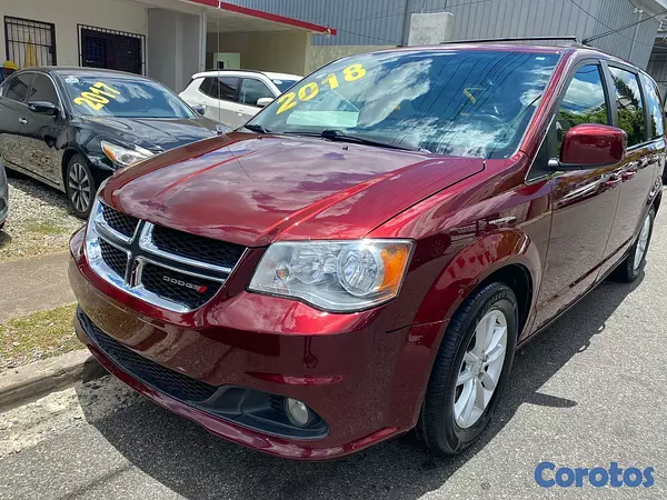 jeepetas y camionetas - DODGE GRAND CARAVAN SXT 2018 2