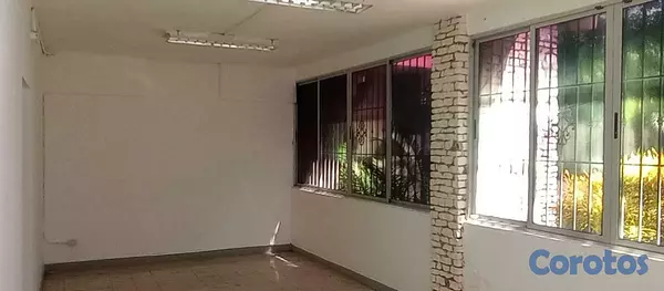 oficinas y locales comerciales - Alquiler Local Comercial, Gazcue, Santo Domingo 2