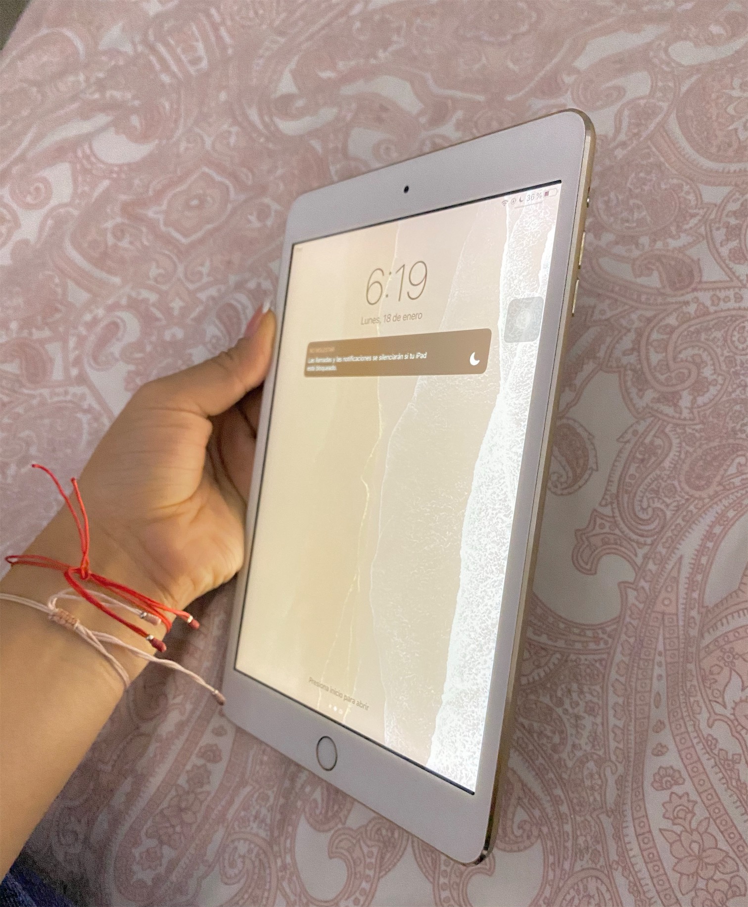 celulares y tabletas - iPad mini 3 gold NEGOCIABLE