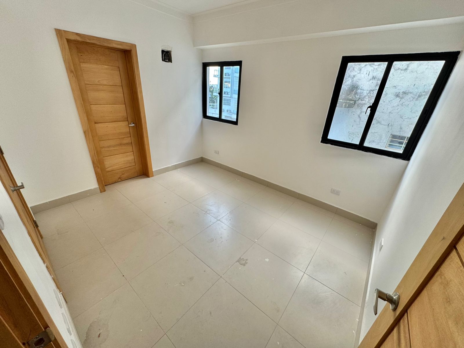apartamentos - Apartamento Nuevo en Venta LOS PRADOS USD 160,000. 4