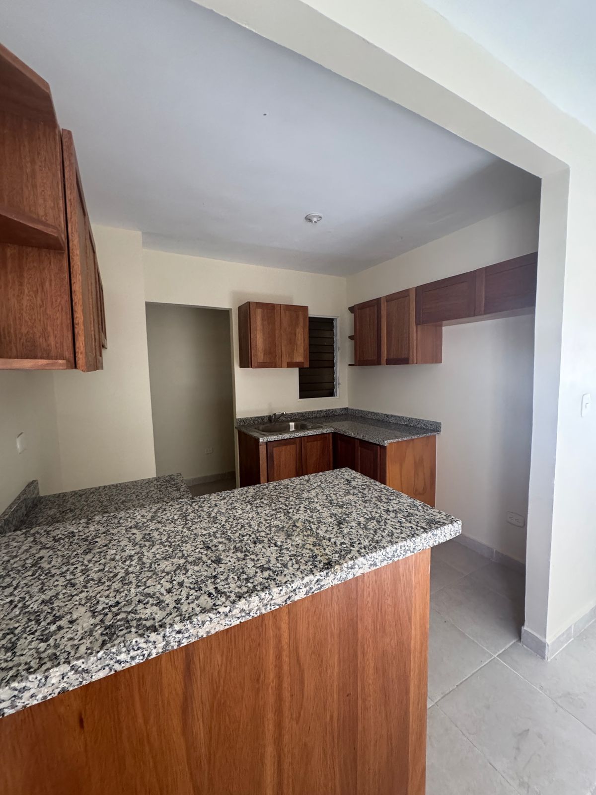 apartamentos - SE ALQUILA APARTAMENTO UBICADO EN LAS PALMERAS SDE