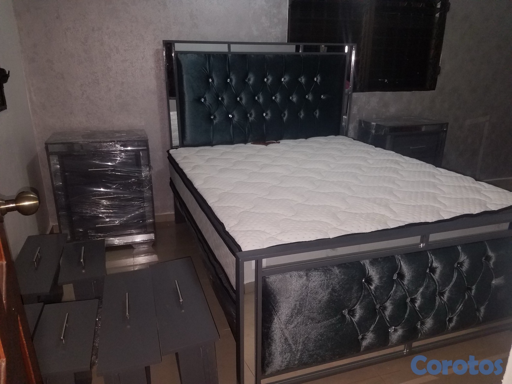 muebles y colchones - 📣 ¡Oportunidad! Juego de Habitación en Excelente Estado – Solo RD$32,000 📣 1