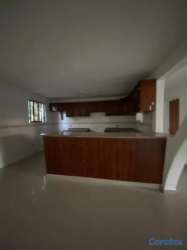 casas - ALQUILO CASA SEGUNDO NIVEL  3