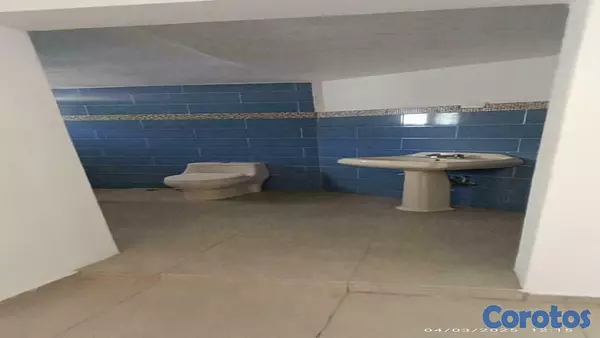 oficinas y locales comerciales - ¡Alquilo Espacio Ideal para Dealer de Vehículos en Bella Vista! 7