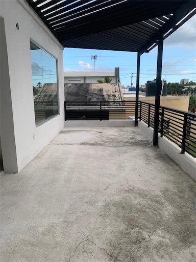 oficinas y locales comerciales - Local prados con terraza 2