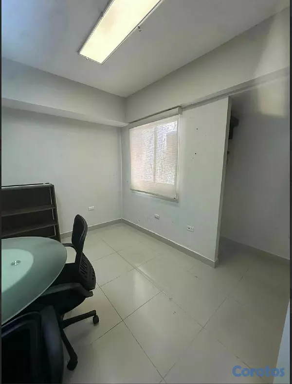 oficinas y locales comerciales - Alquilo local en Torre profesional  3