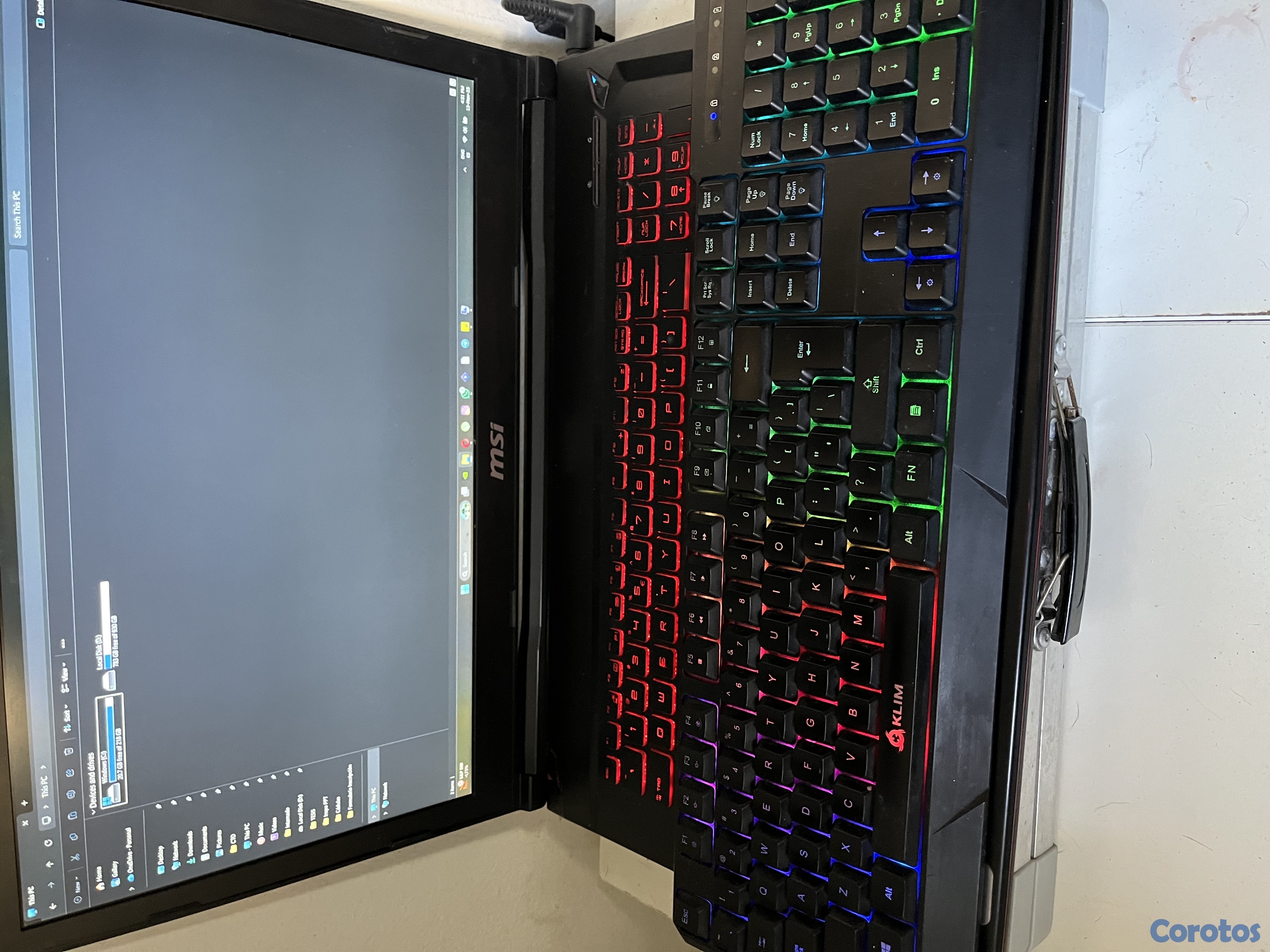 computadoras y laptops - MSI GL73 9RCX con mouse y teclado RGB usb 3