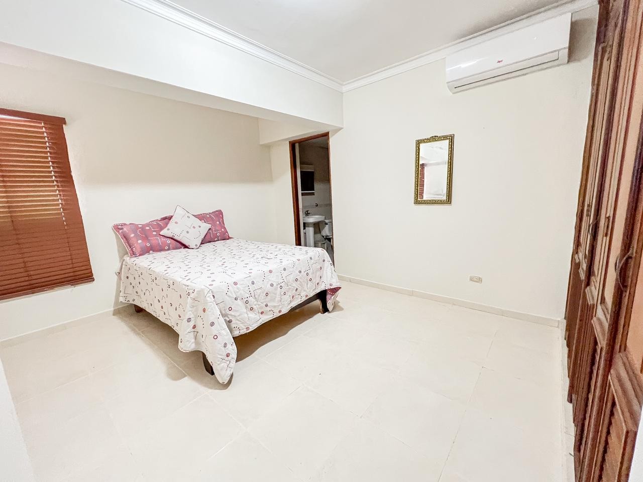 apartamentos - EVARISTO MORALES, APARTAMENTO EN VENTA 3 HABITACIONES 8