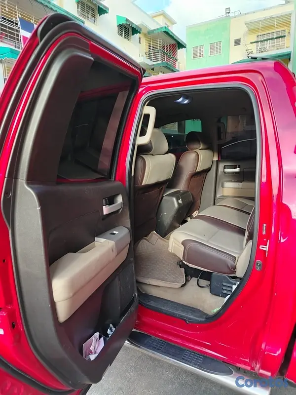 jeepetas y camionetas - TOYOTA TUNDRA LIMITED. 6