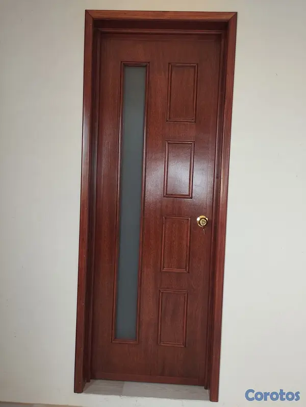 muebles y colchones - Puerta de baño  2