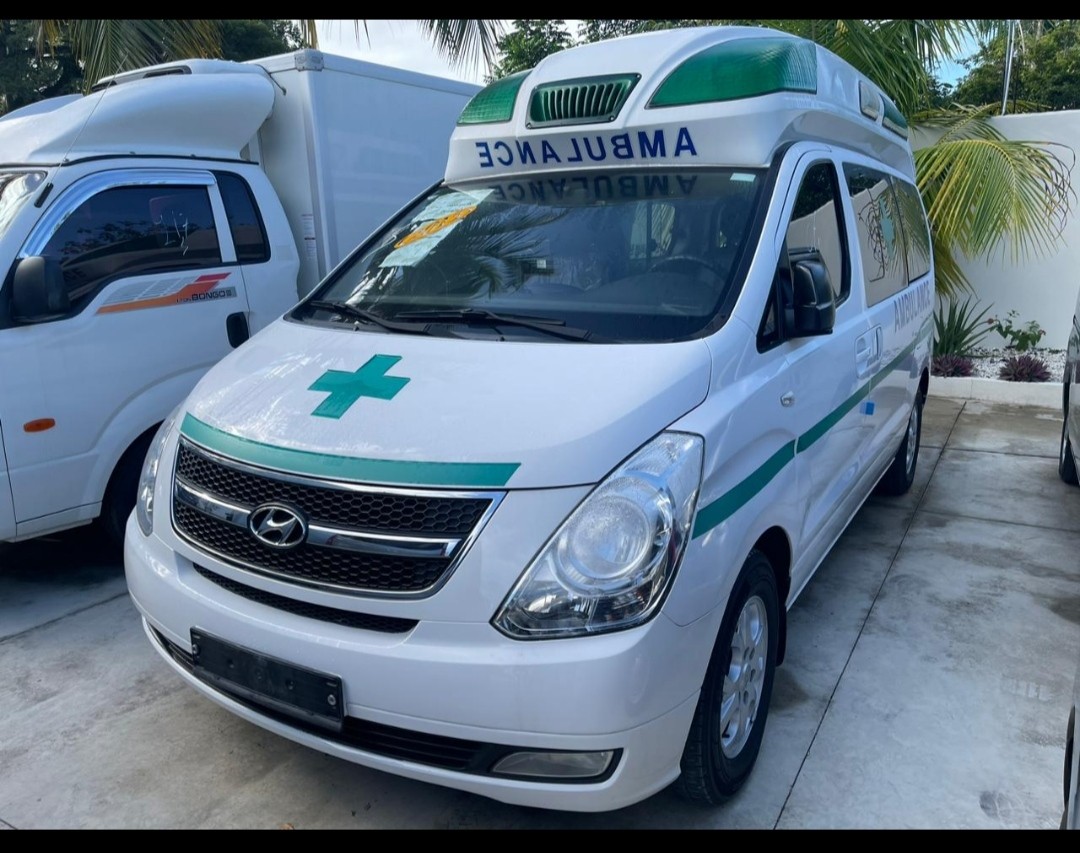 jeepetas y camionetas - 13 Ambulancia Hyundai Starex 