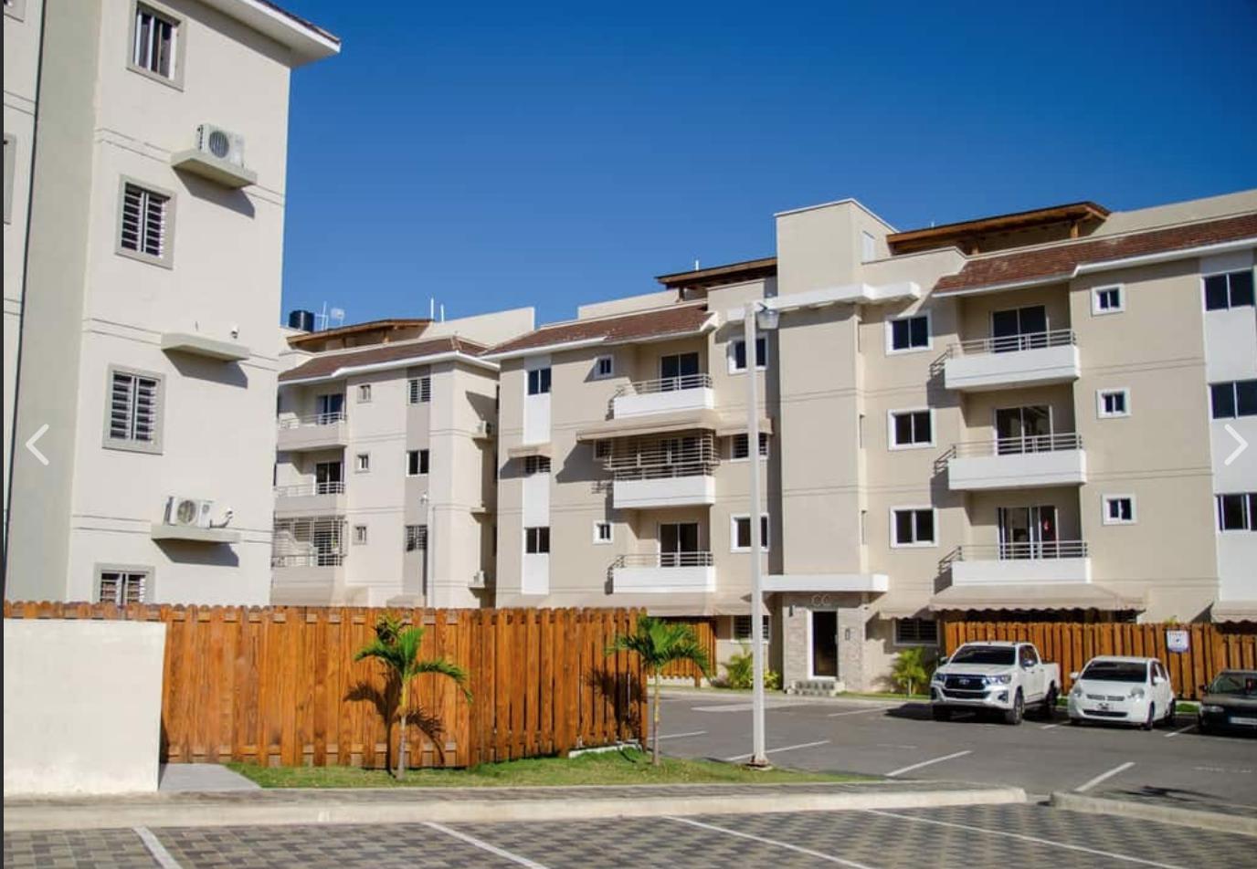apartamentos - Apartamento en venta en Av. Monumental, Santo Domingo oeste.