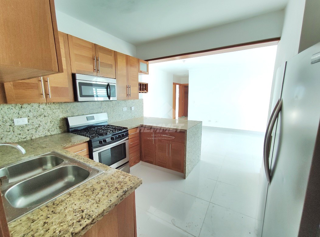 apartamentos - 4TO NIVEL CON TERRAZA PRIVADA Y COCINA EQUIPADA VILLA MARIA SANTIAGO  0