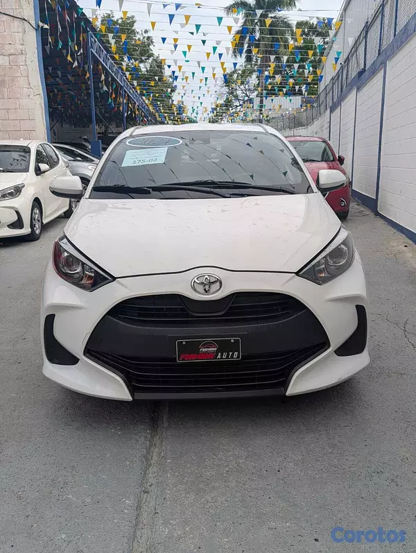 carros - TOYOTA YARIS 2021 4