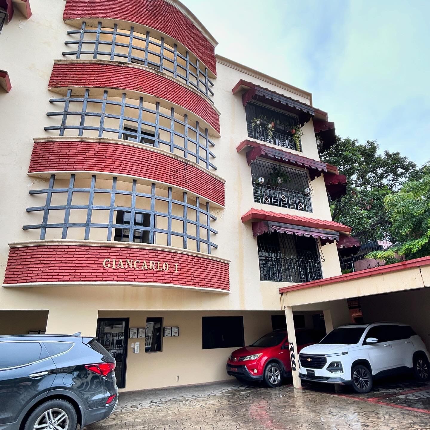 apartamentos - Alquiler de Apartamento en el Millon Primer piso