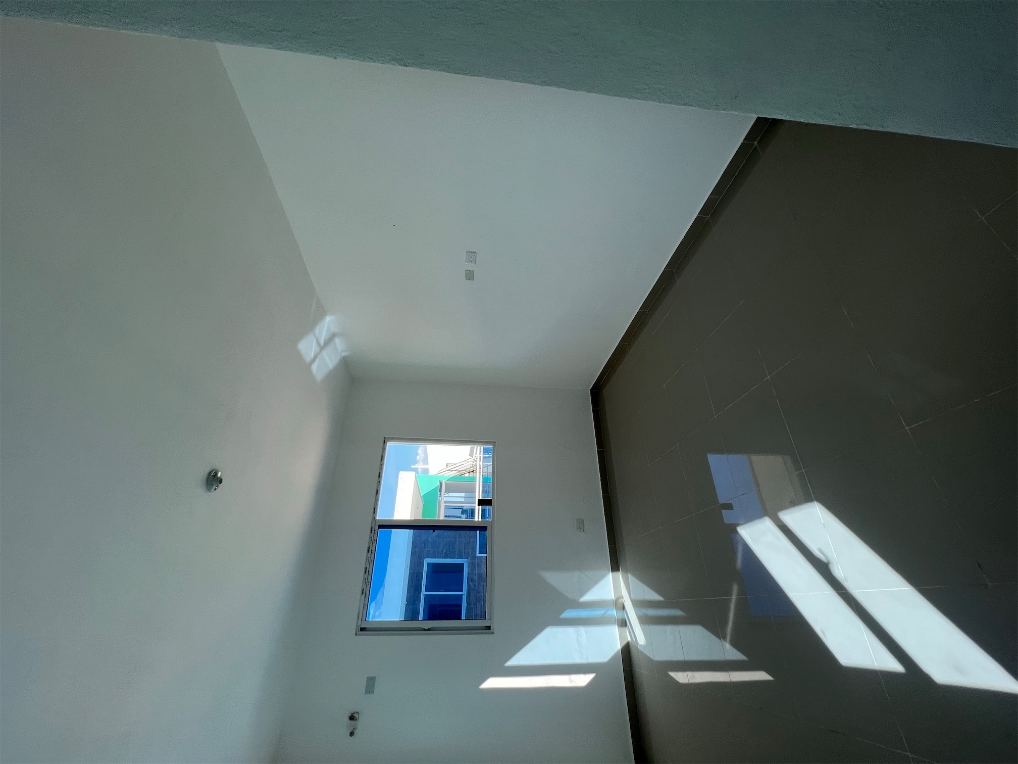 casas - Venta de casa en proyecto cerrado con piscina en la autopista de san Isidro 2