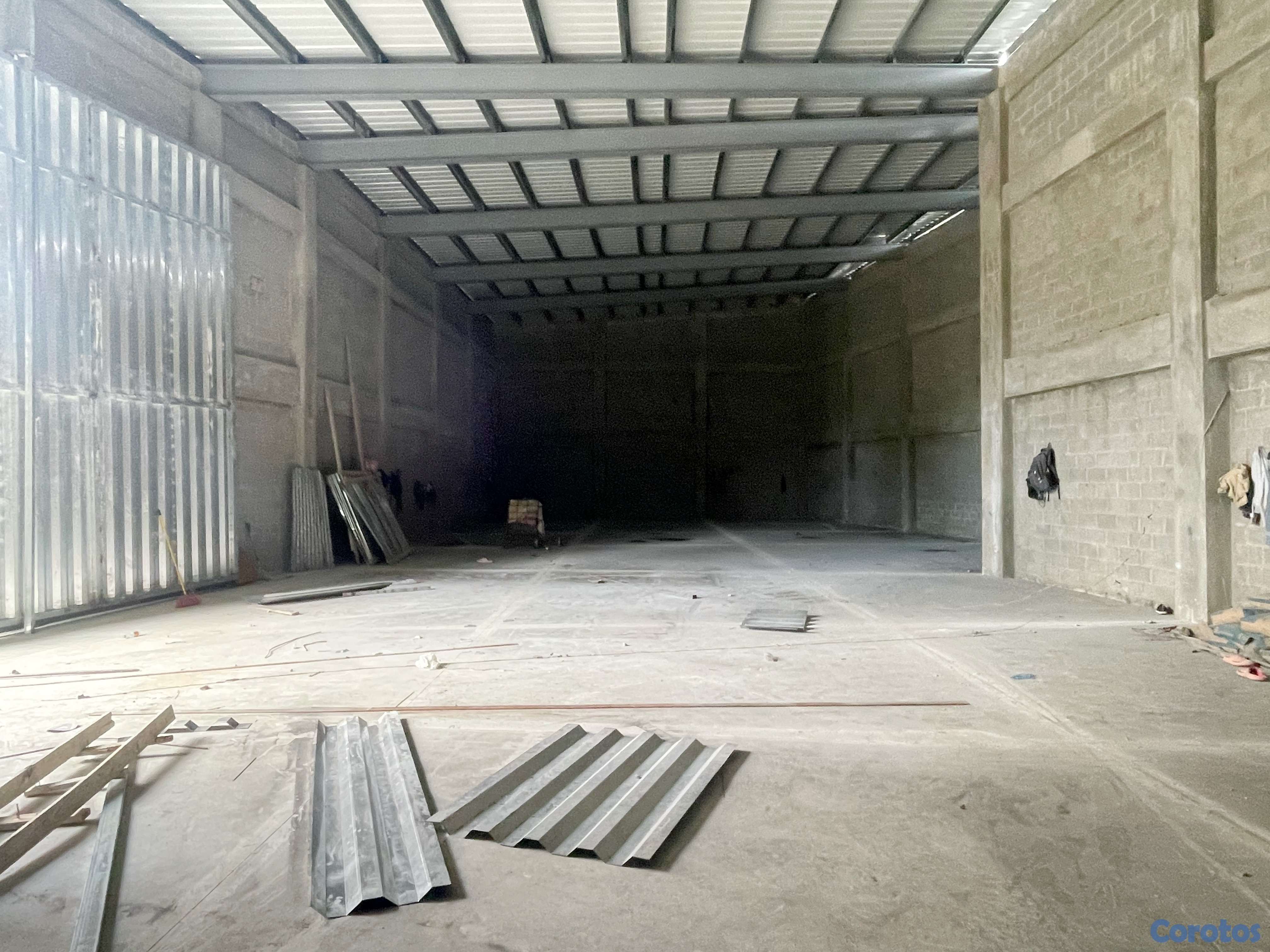 oficinas y locales comerciales - Nave en alquiler  4