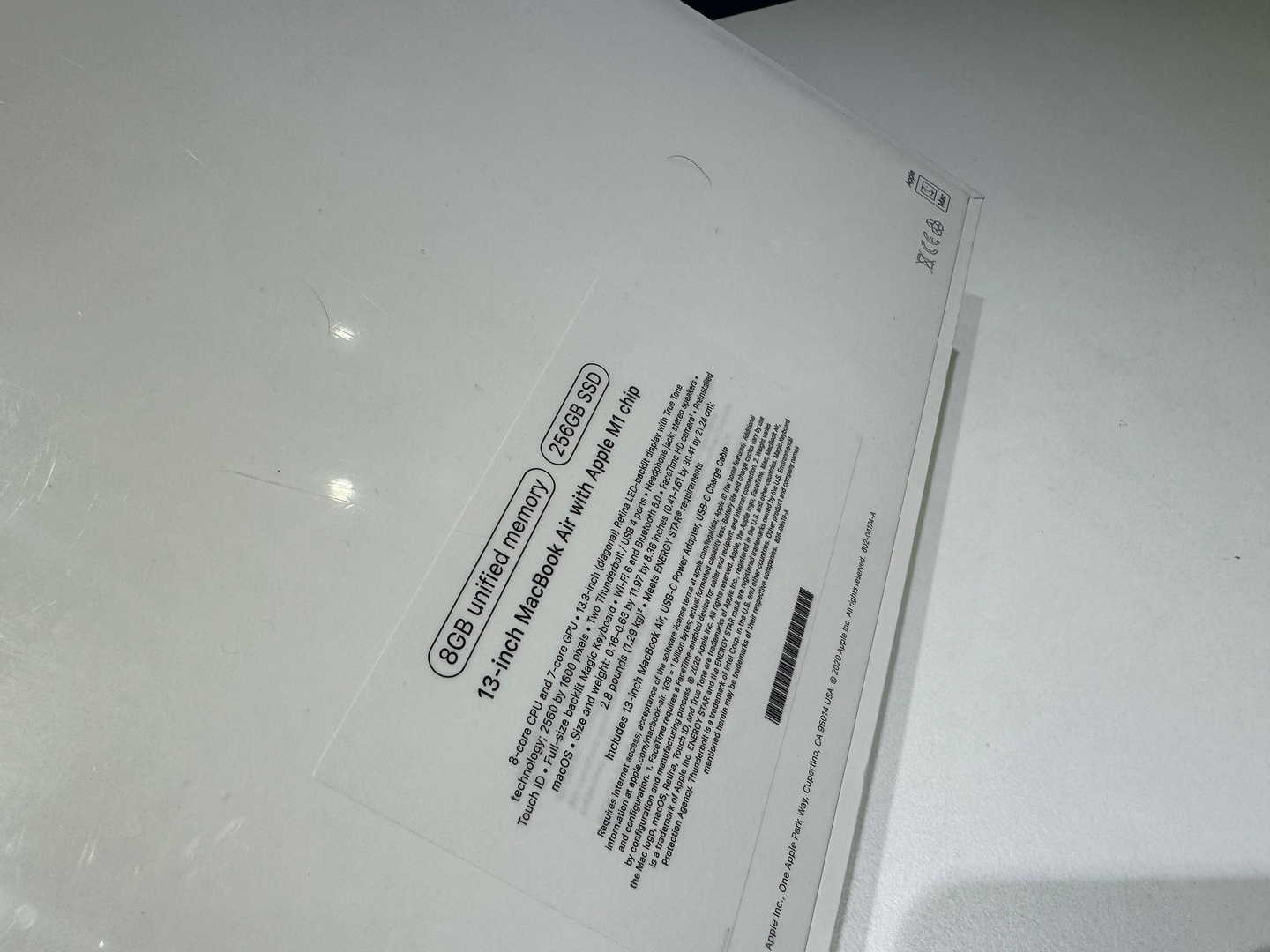 computadoras y laptops - MacBook Air M1 Apple Chip / 256GB / 8GB RAM - Nuevos Sellados RD$ 50,000 NEG 2