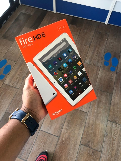 celulares y tabletas - TABLE AMAZON FIRE 8 32GB BLANCA