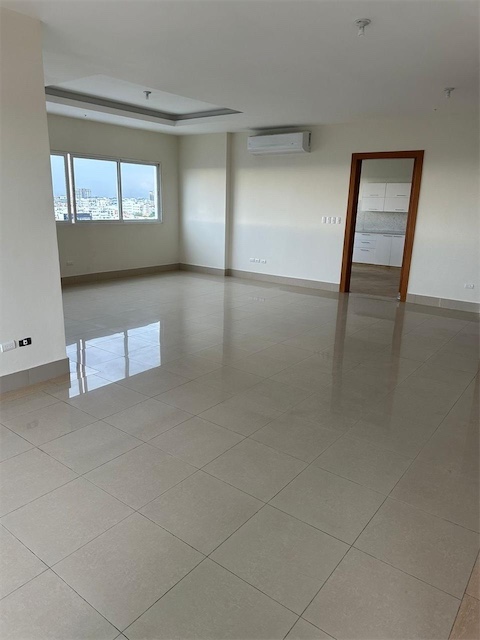 apartamentos - Venta de apartamento con 400mts en bella vista con vista al mar  9