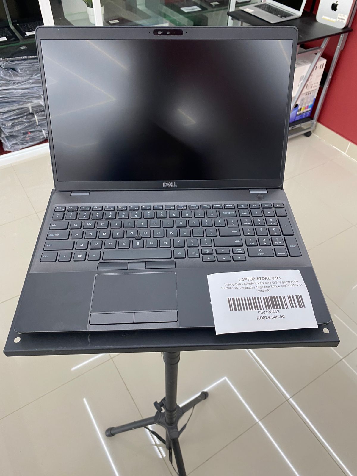 computadoras y laptops - Laptop Dell Latitud E5501 core i5 9na generación
