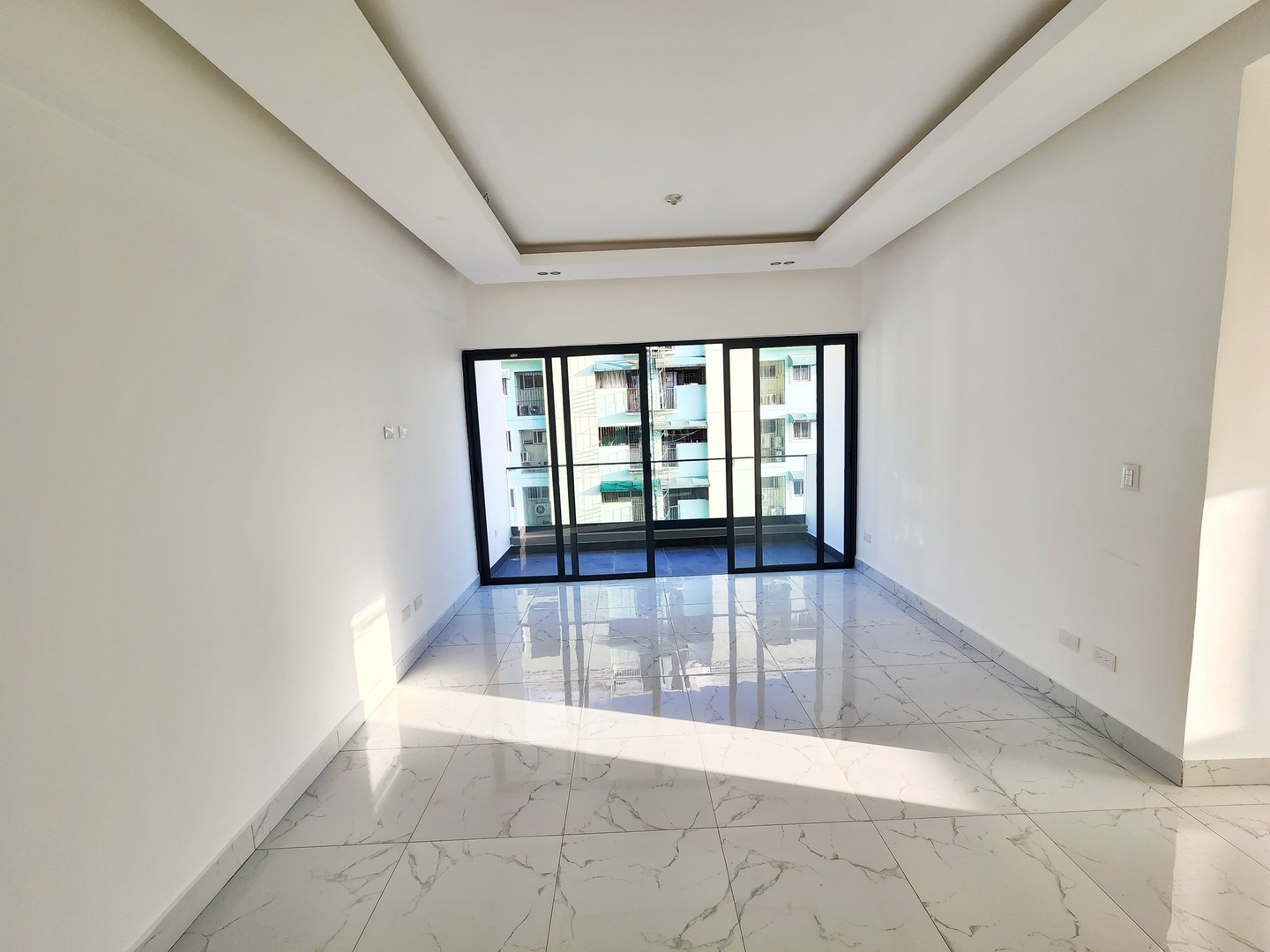 apartamentos - Apartamento NUEVO en venta, Evaristo Morales USD$220,000 2