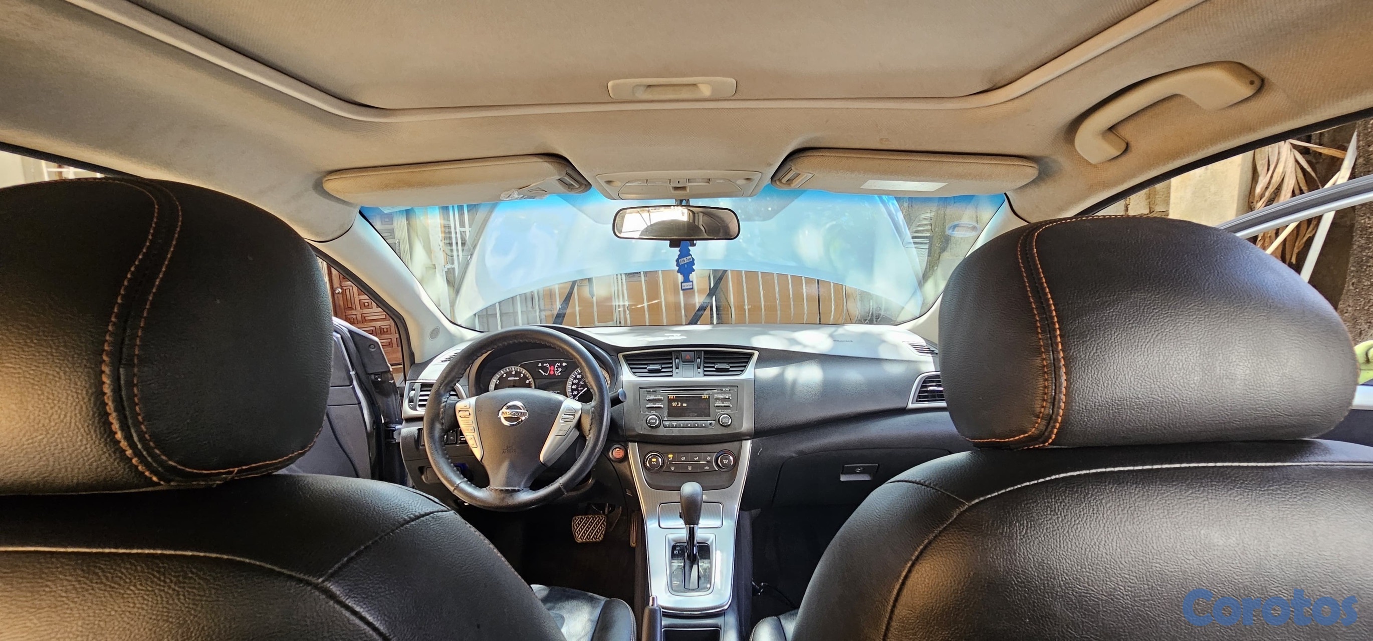 carros - vehículo en condiciones impecable  7