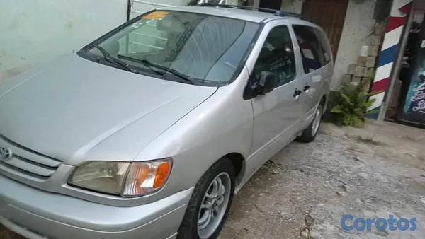 carros - Toyota Sienna 2002 4