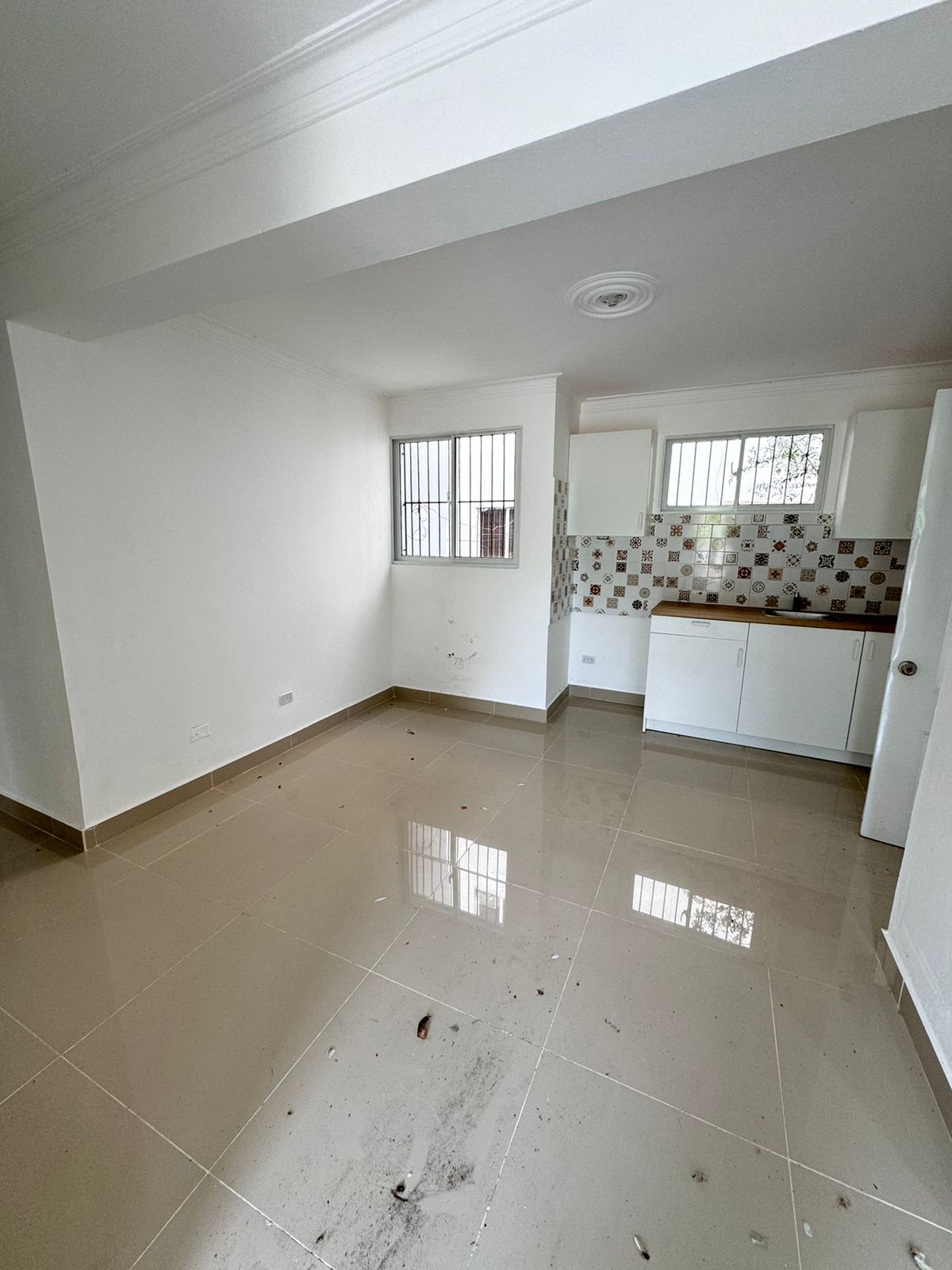 apartamentos -  CASA EN VENTA EN URBANIZACIÓN EN SANTIAGO. 6