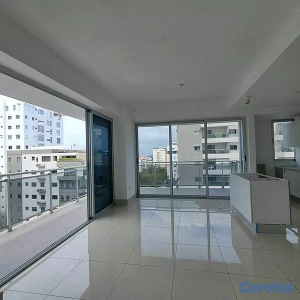 apartamentos - Penthouse piso alto en Evaristo Morales  3