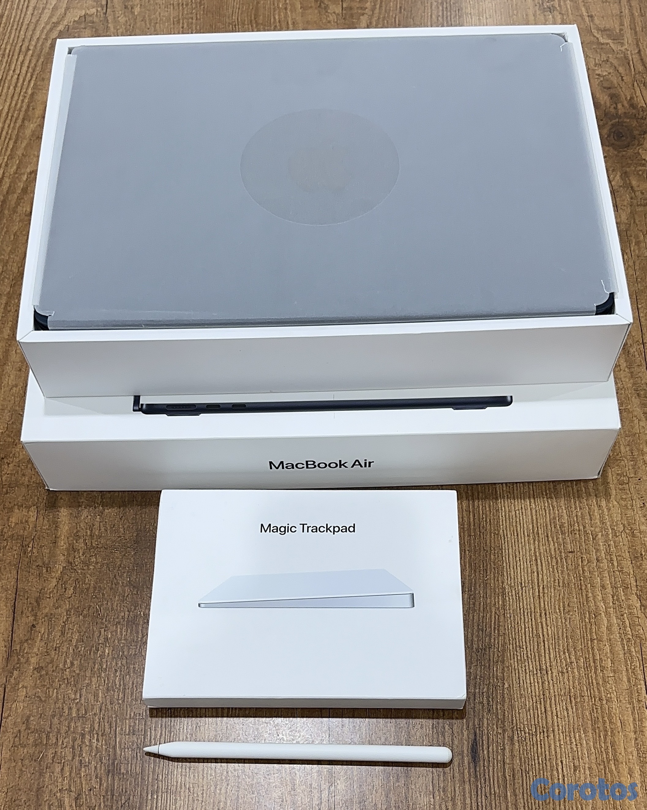 computadoras y laptops - MacBook con accesorios Air M2 4