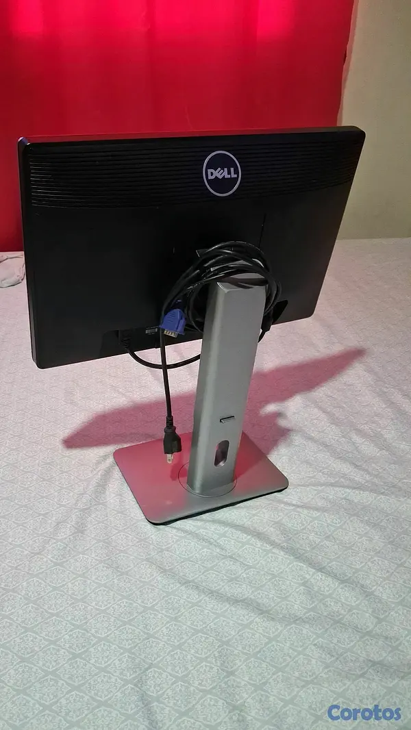 computadoras y laptops - Monitor Dell 19" 2