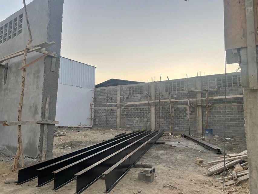 oficinas y locales comerciales - Nave en alquiler  2