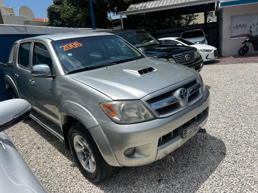 jeepetas y camionetas - Toyota Hilux 2006 límite full