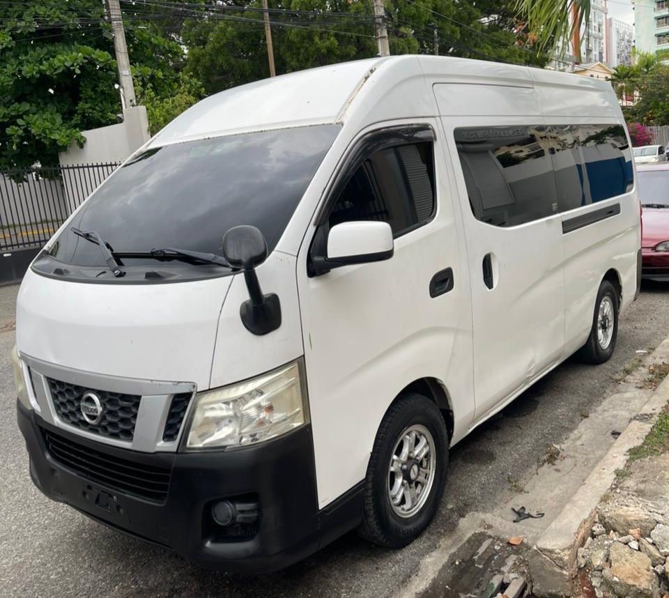 jeepetas y camionetas - Nissan NV350 2014 (Automática)