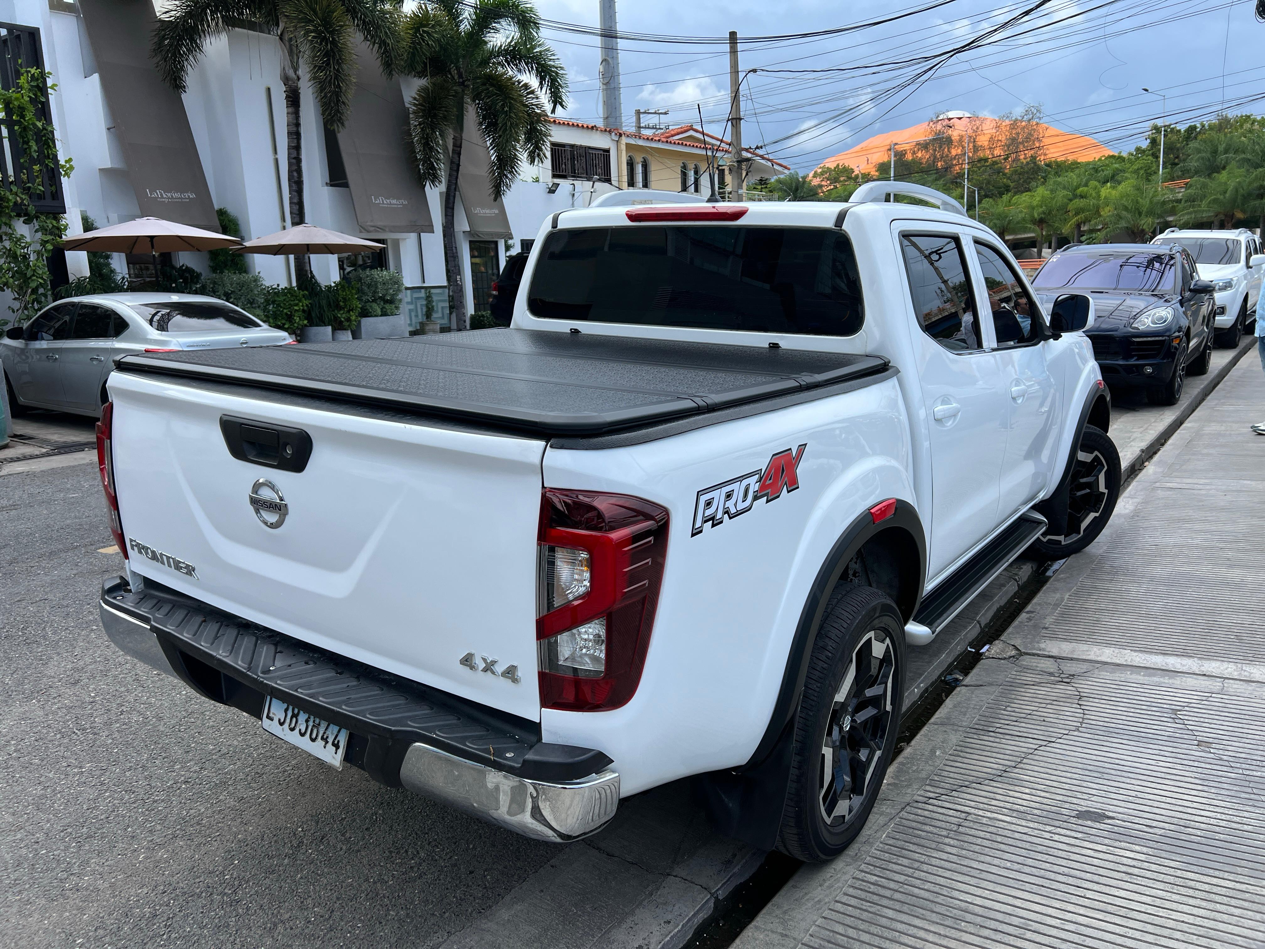 jeepetas y camionetas - Nissan Frontier NP300 2019 Modificada 5