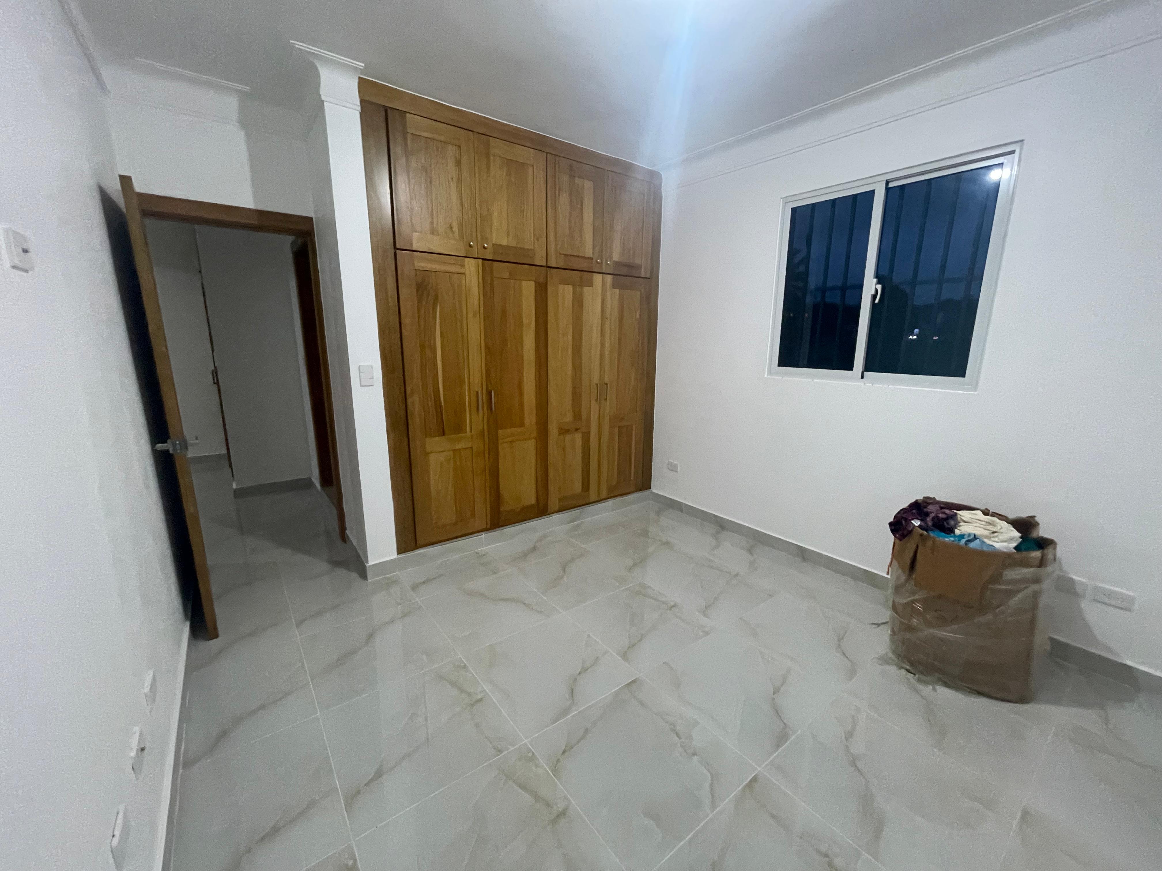 casas - CASA EN VENTA EN AV. HISPANOAMERICANA, SANTIAGO. 6