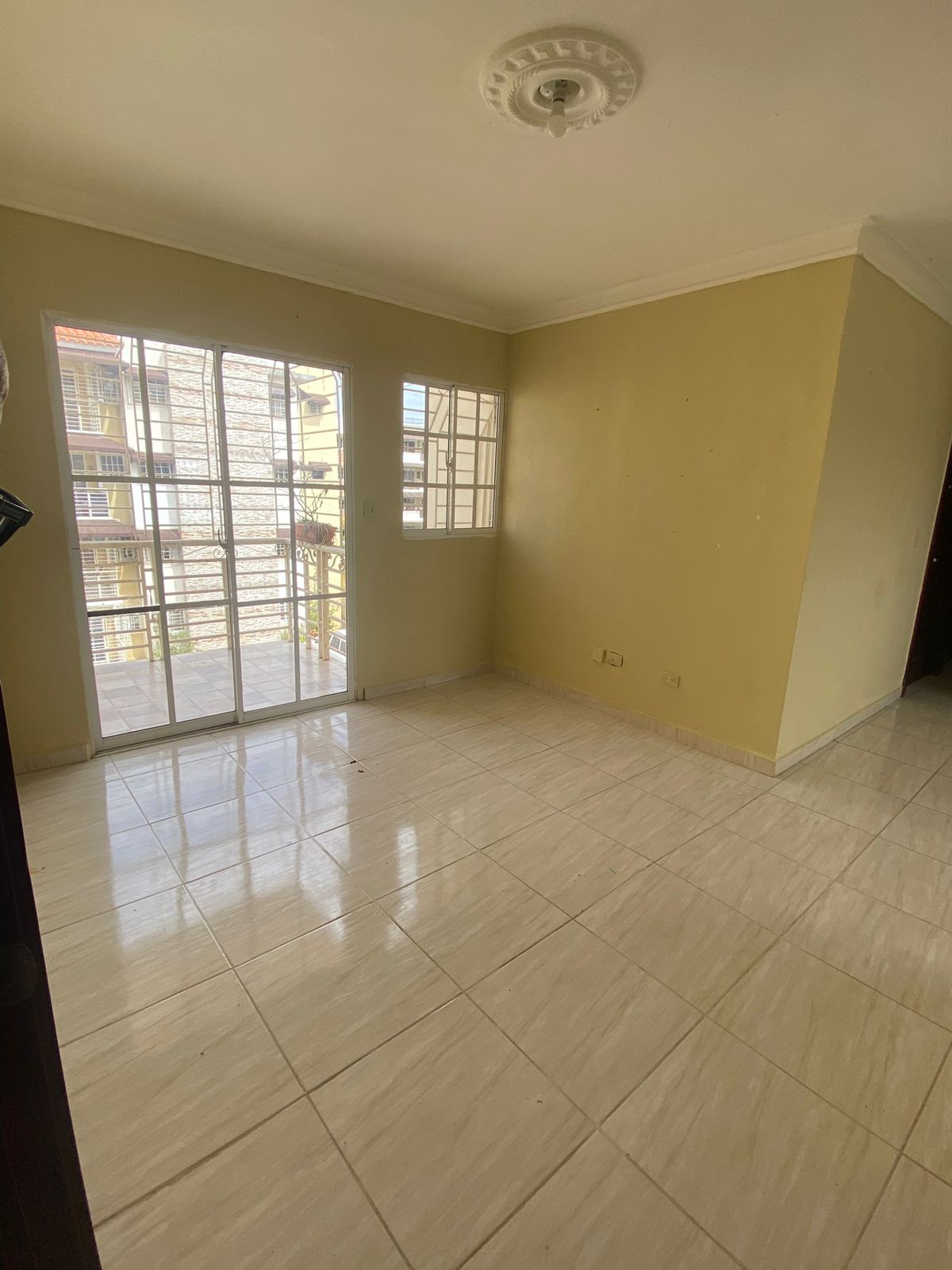 apartamentos - Apartamento 3er piso residencial las palmeras autopista de san Isidro 5