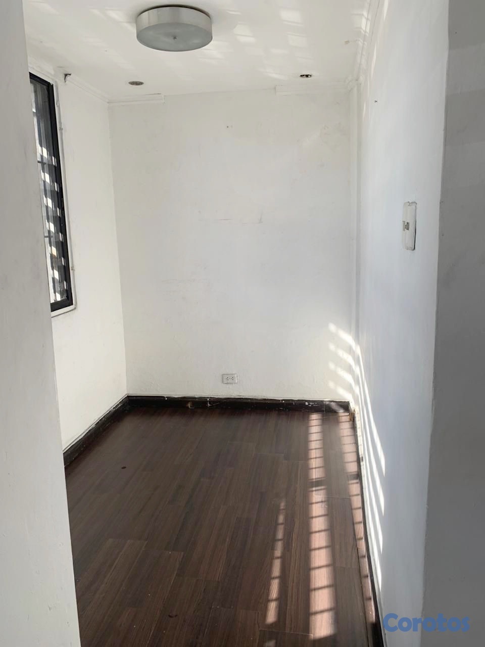 oficinas y locales comerciales - Local comercial en el Millon  6