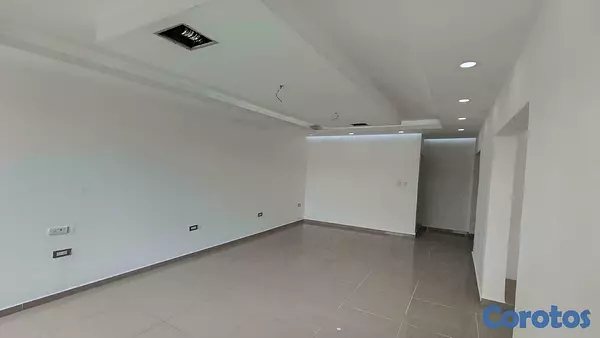 oficinas y locales comerciales - El Enriquillo se alquila local en 2do Nivel 120 Mts 3