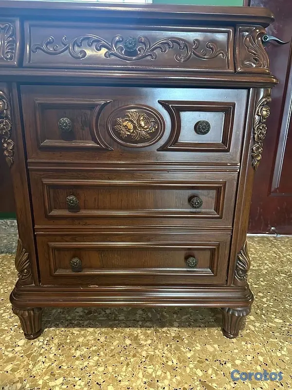 muebles y colchones - Escritorio/Coqueta de Caoba en oportunidad.  3