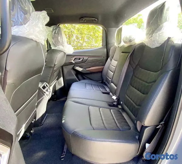 jeepetas y camionetas - Isuzu DMAX LSE 4x4  2026 (NUEVO) 8