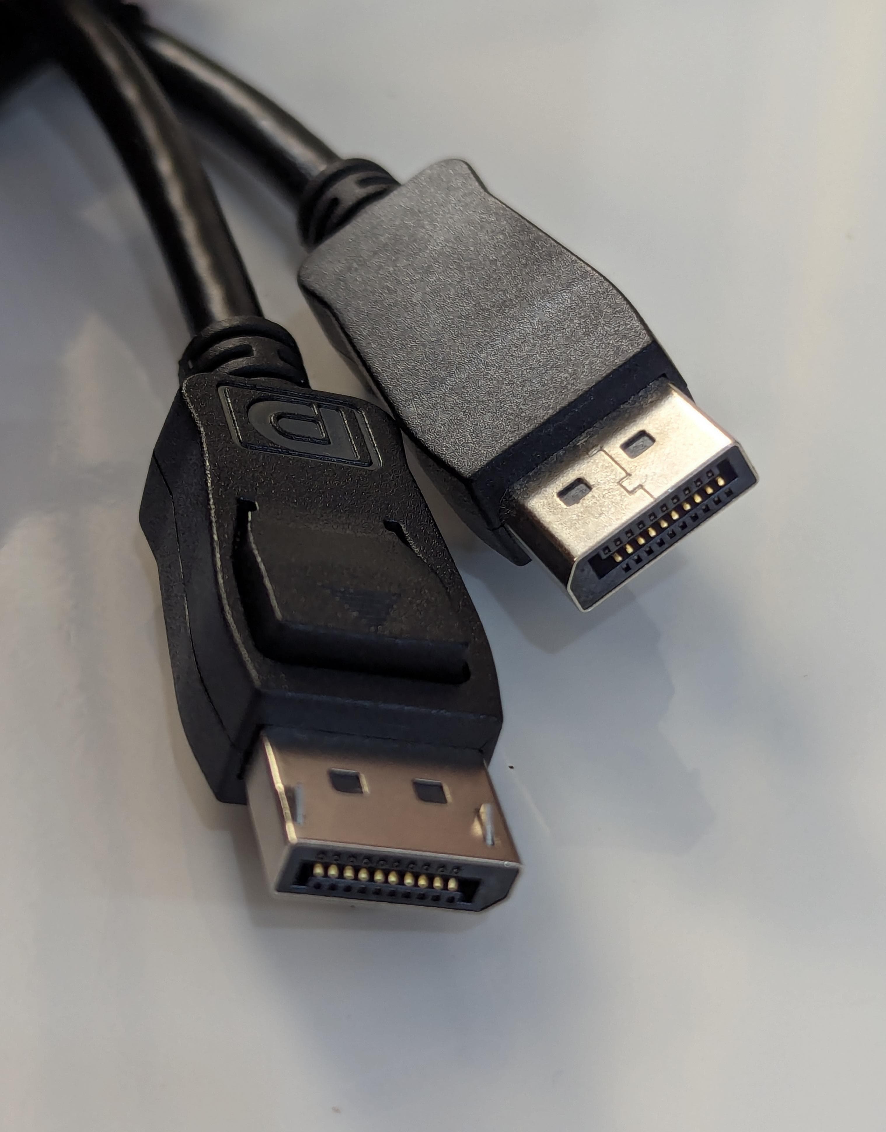 computadoras y laptops - Cable Display Port