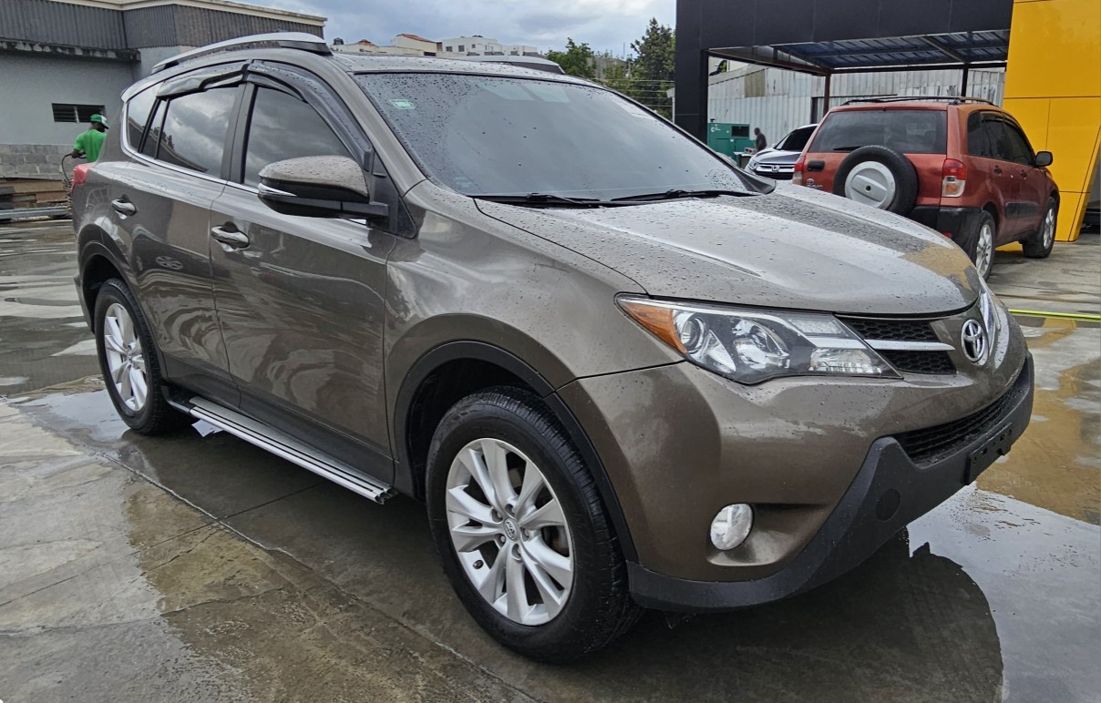 jeepetas y camionetas - Toyota Rav4 Limited 2015 4x4 