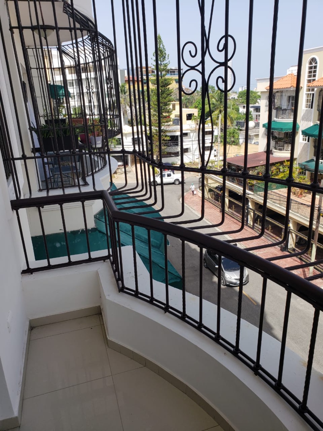 apartamentos - COMODO APARTAMENTO CON EXCELENTE UBICACIÓN EN MIRADOR NORTE 0