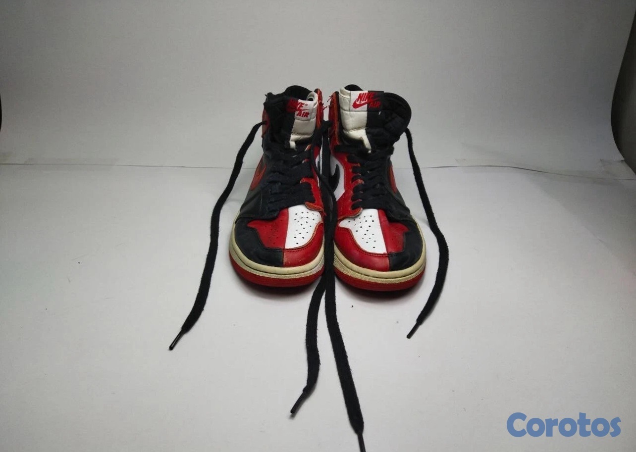 zapatos para hombre - Nike Air Jordan 1 Retro Homage to Home Men's Size 8  7