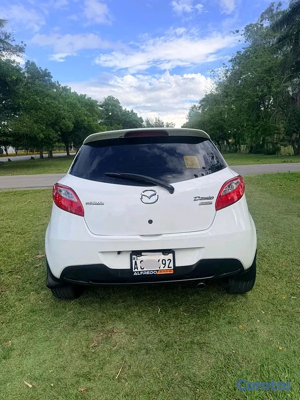 carros - mazda Demio 2014 5