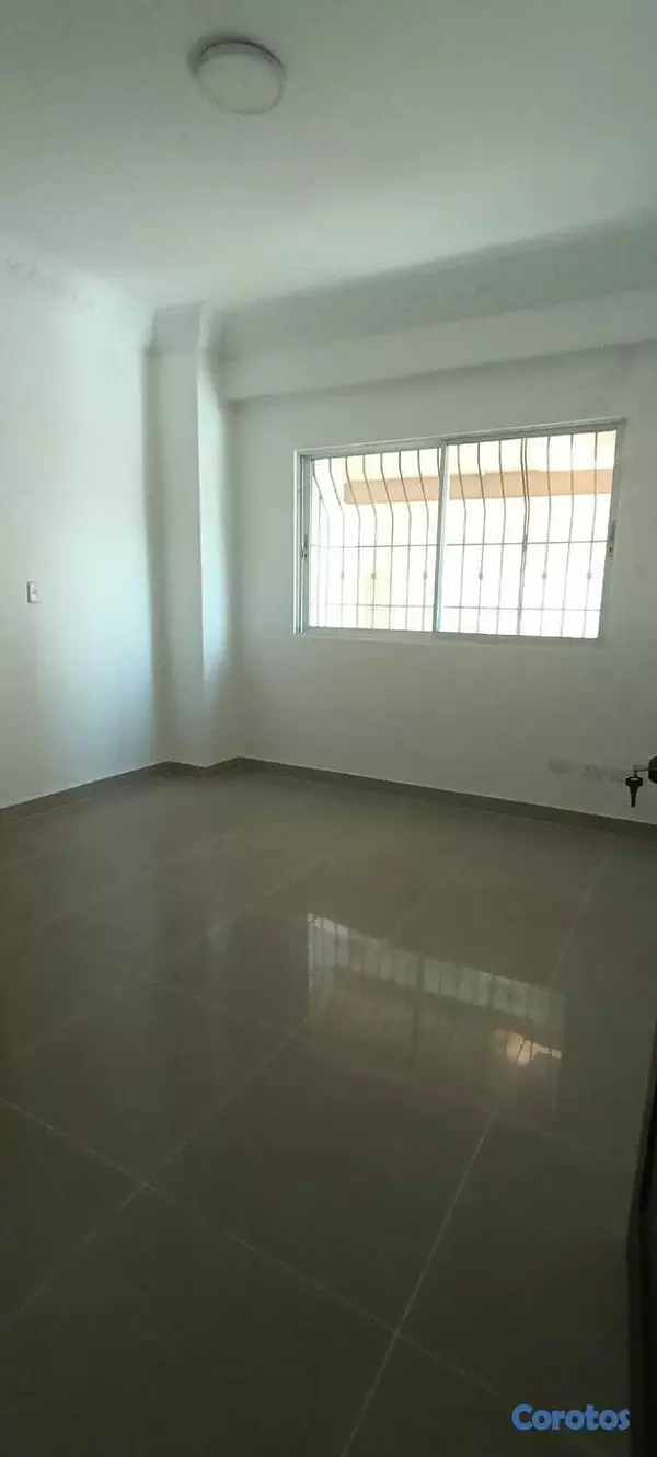 apartamentos - Bella Vista excelente apartamento clásico 230 Mts vista mar  5