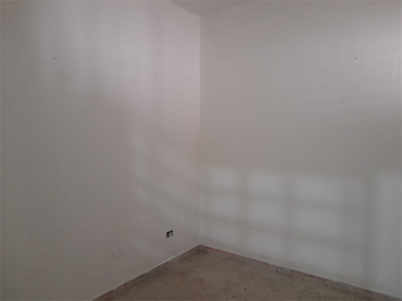 oficinas y locales comerciales - Local en alquiler 140 metros 2
